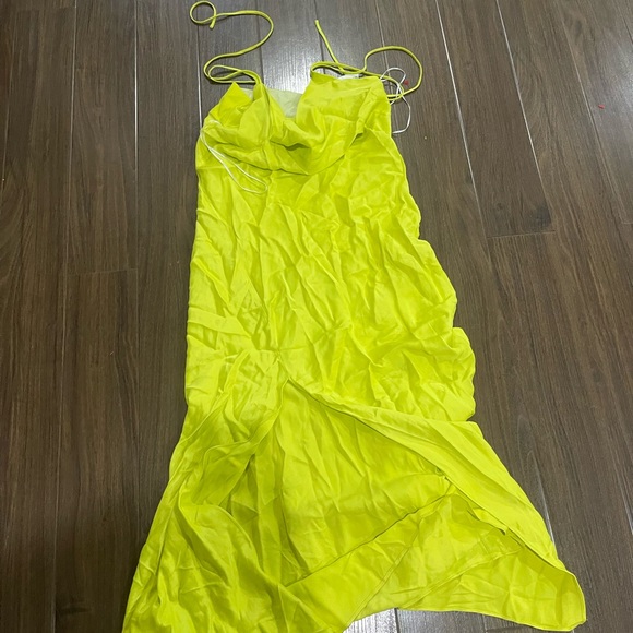 Zara green/ yellowish satin draped split dress - Picture 8 of 12
